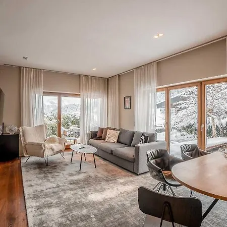 Going Triple A North Apartment *