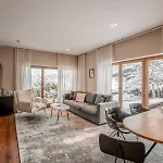 Going Triple A North Apartament *